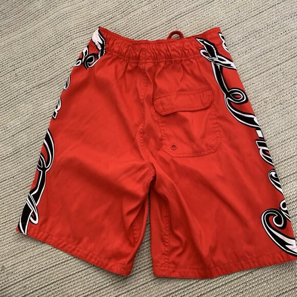 Coca-Cola Board Shorts Mens Small (28-30) Red Black Swim Trunks Logo Polyester - Picture 5 of 6
